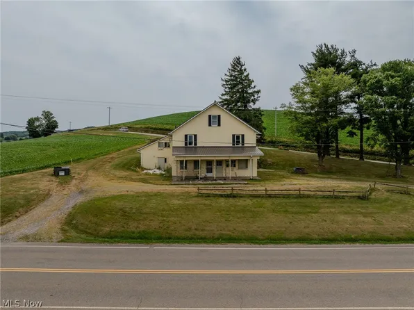 513 Ragersville Rd NW, Sugarcreek, OH 44681