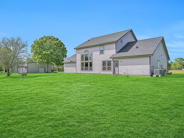 1404 Hollier Rd — Photo 30