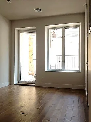 Rented by Cyberapts Management | media 17