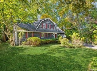 158 Chestnut Cir, Northport, NY 11768