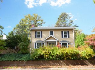 829 Franklin Tpke, Allendale, NJ 07401