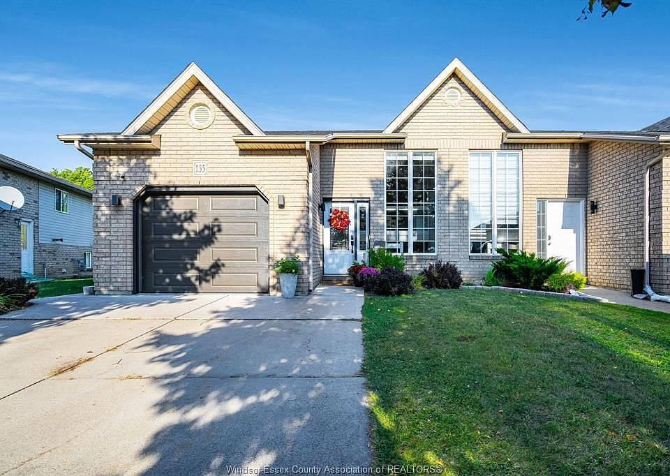 1st image of 135 Sturgeon Meadows Ave