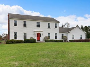 11 Revere Dr, South Barrington, IL