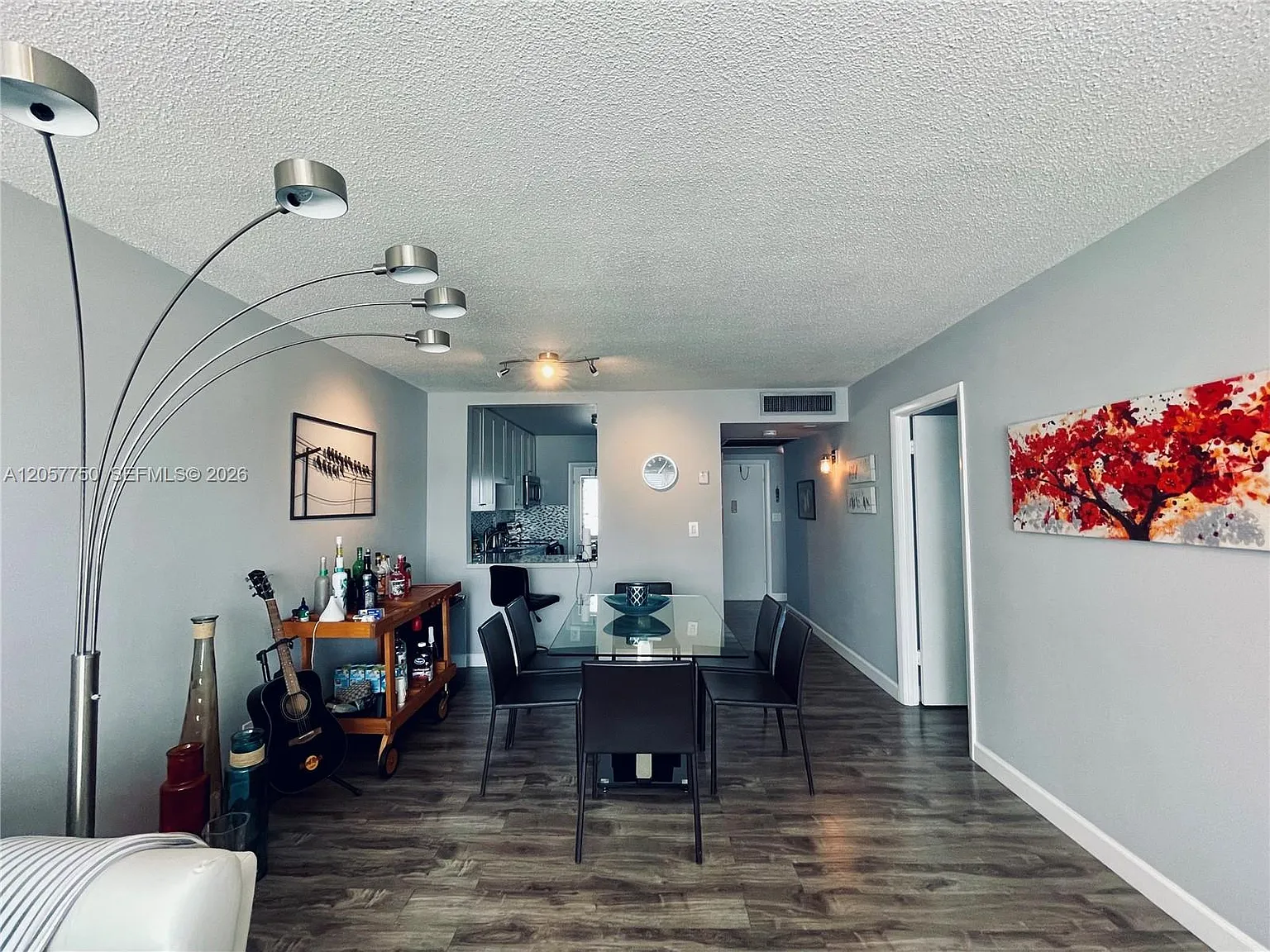 Sheridan Lakes Condo Apts — Photo 3