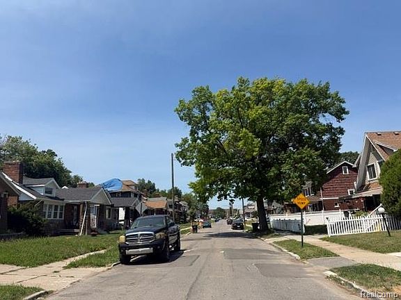 5th image of 11926 Wisconsin St