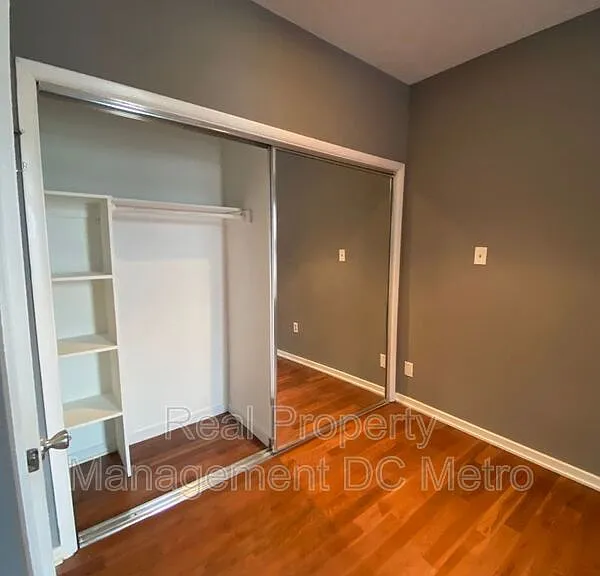 1931 17th St NW #305 — Photo 21