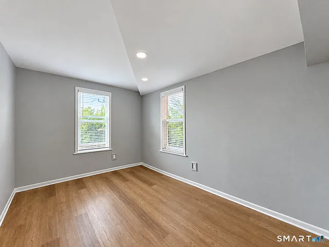 2 bed, 900 sqft, $1,650 — Photo 4