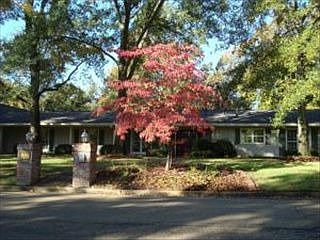 1st image of 115 Edgewood Dr