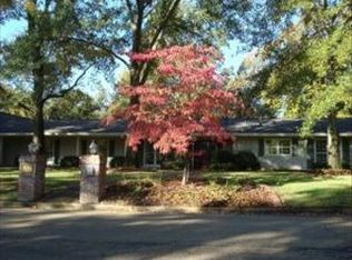115 Edgewood Dr, Starkville, MS 39759