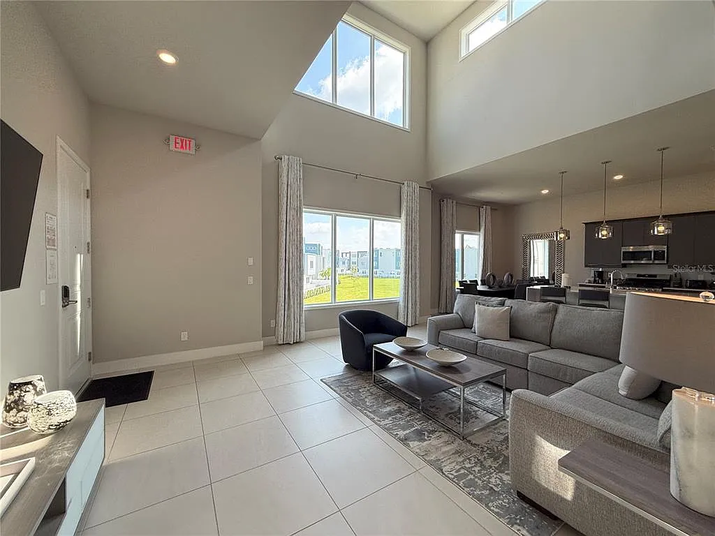 Building Photo - 7770 Sandy Ridge Dr #231
