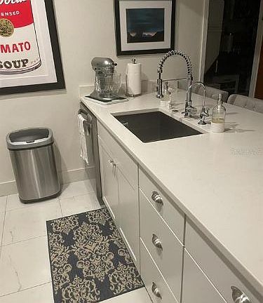 4th image of 4038 Abbey Ct #4038