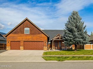 7709 W Meadow Lark Ln, Rathdrum, ID 83858