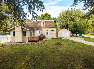 603 Division St, Cedar Falls, IA 50613