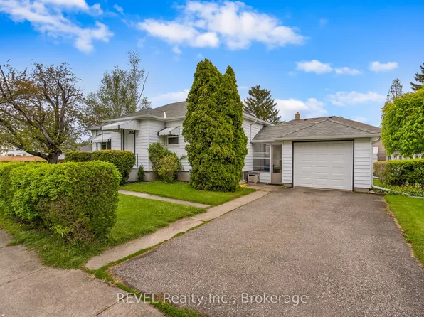 18 Nickerson Ave, Saint Catharines, ON L2N 3M2