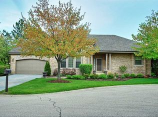 258 Bloomfield Pkwy, Bloomingdale, IL 60108