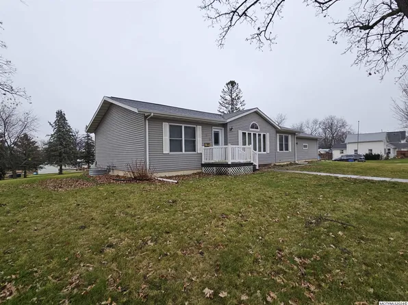 723 Main St, Nashua, IA 50658