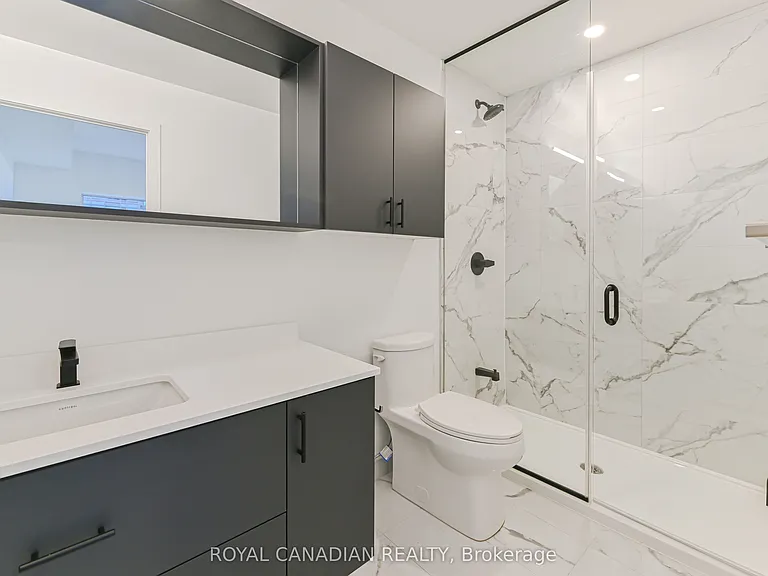 5105 Hurontario St #104 — Photo 24