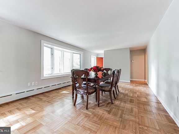 3rd image of 1229 Benn Ln