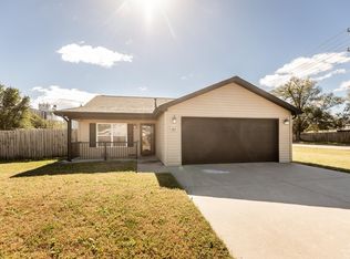 305 16th Street Cir, Junction City, KS 66441