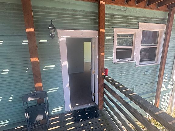 2nd image of 1823 25th Ave #3