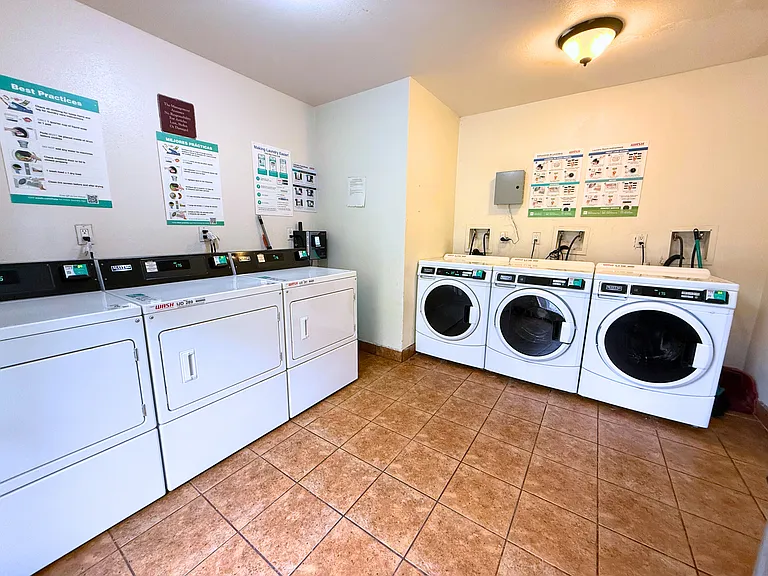 Martin Woods Apartment Homes — Photo 9