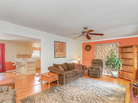 5th image of 4813 Stafford Dr
