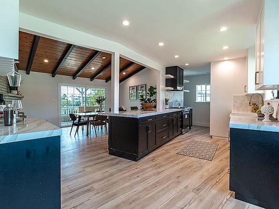 4th image of 9449 Forbes Ave