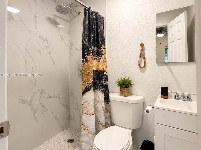 7815 NW 5th Ct #3 — Photo 5