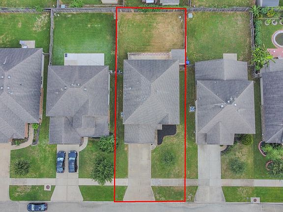 3rd image of 3210 Aldridge Dr