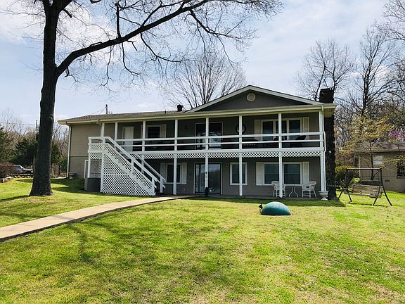 3rd image of 71 Wyandotte Dr