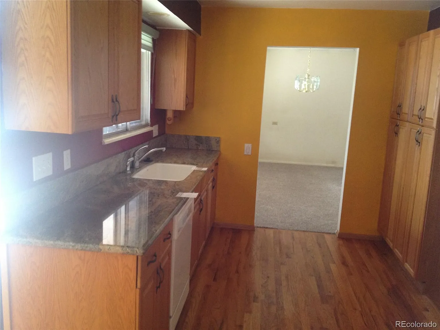 5 bed, 2.0 bath, 2402 sqft, $2,895 — Photo 2