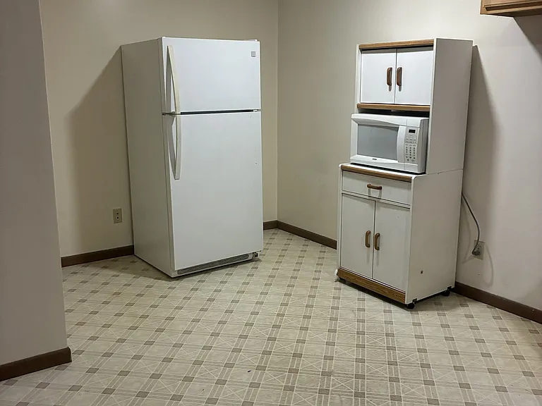 181 Armstrong St #D — Photo 12