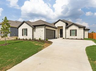 157 Bowling Green Ave, Red Oak, TX 75154
