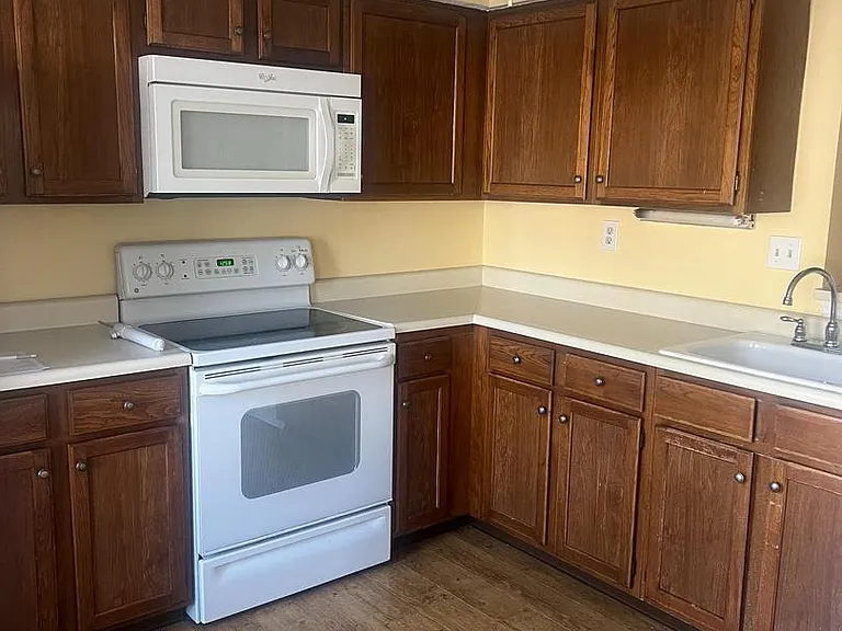 89 Dorchester Cir — Photo 6