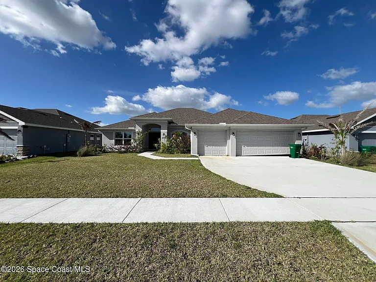8729 Waterstone Blvd — Photo 1