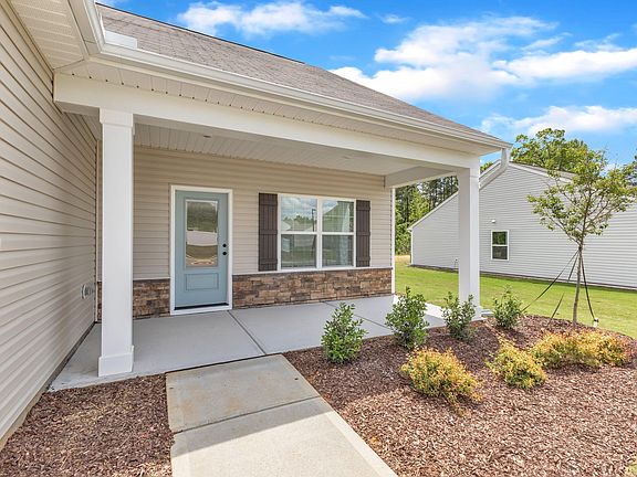 2nd image of 207 Poblano Dr