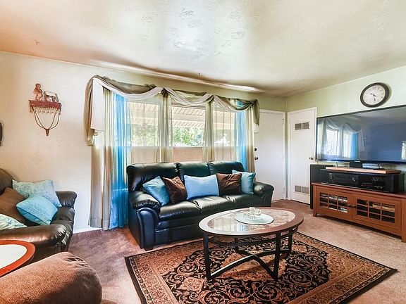 4th image of 2517 23rd Avenue Ct
