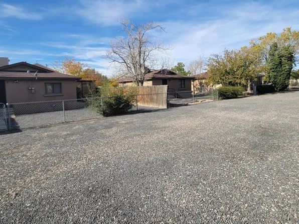 321 Wayne Rd NW, Albuquerque, NM 87114