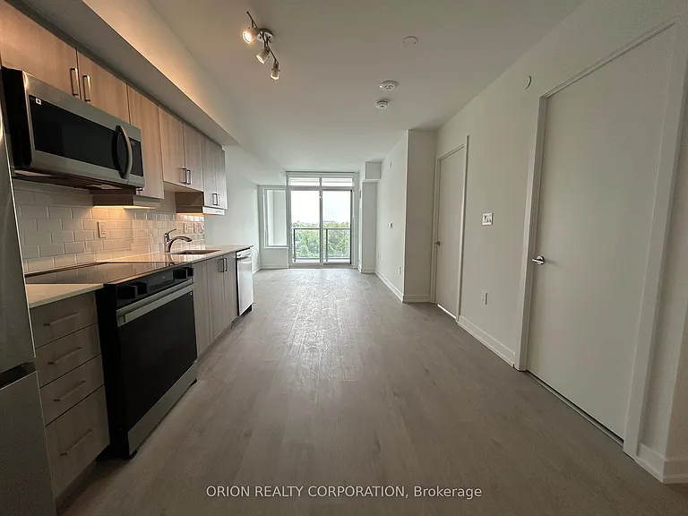 556 Marlee Ave #712 — Photo 2