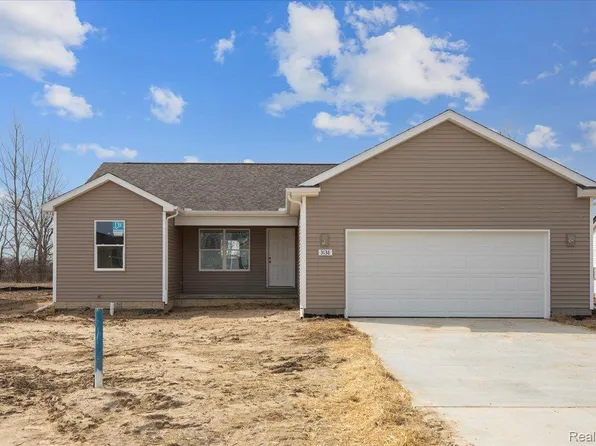 3138 Daisy Way, Burton, MI 48519