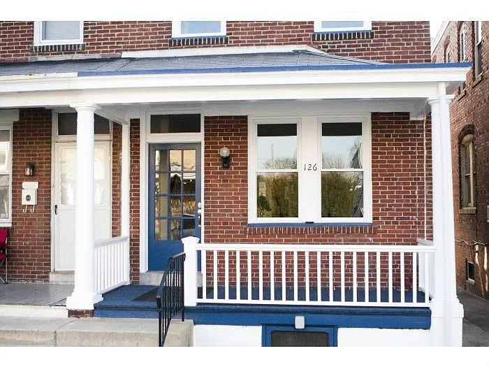 126 Stanbridge St photo 1