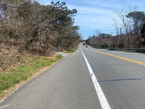 4th image of 709 Montauk Hwy