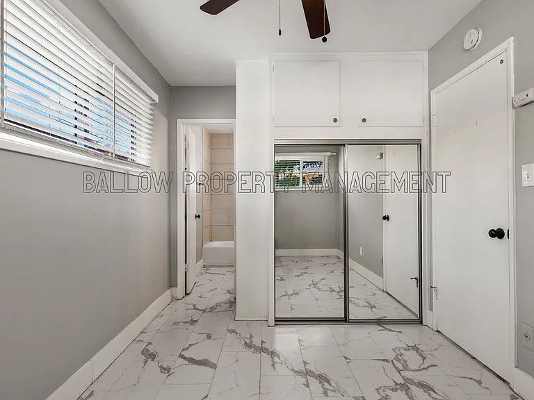 2141 E 16th St #2141 — Photo 12