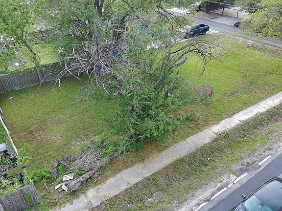 4th image of 401 Rhode Island St