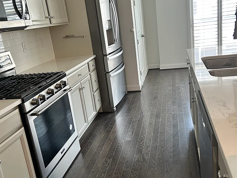 418 Mayer Pl — Photo 12