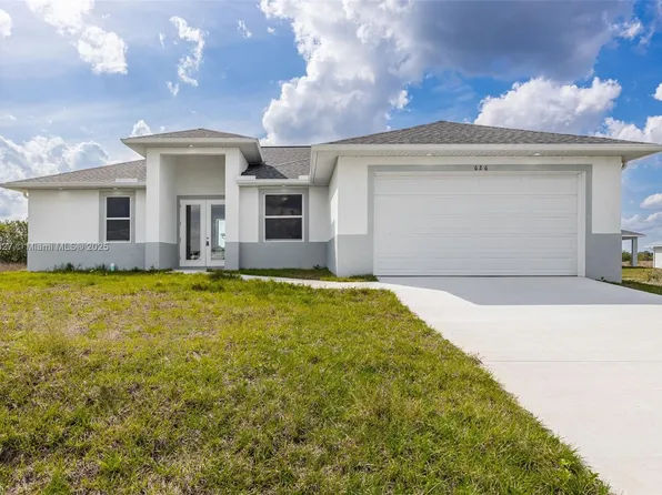 1213 Andover Dr, Labelle, FL 33935