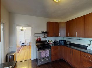 5A Ashton Pl #1, Cambridge, MA 02138