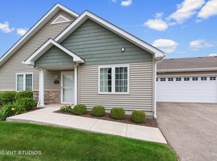 2165 Waterbury Ln E UNIT 2165, Sycamore, IL 60178