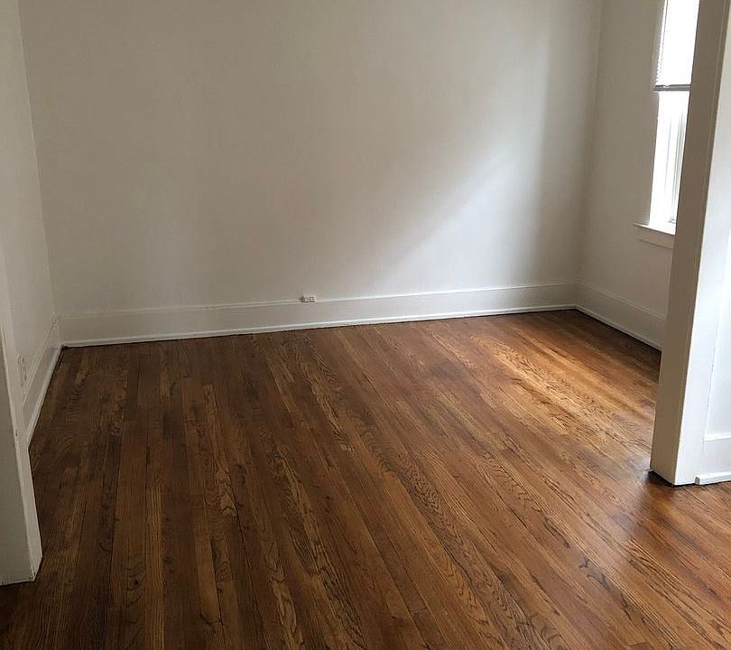 2nd image of 100 Glynn Ct APT B8