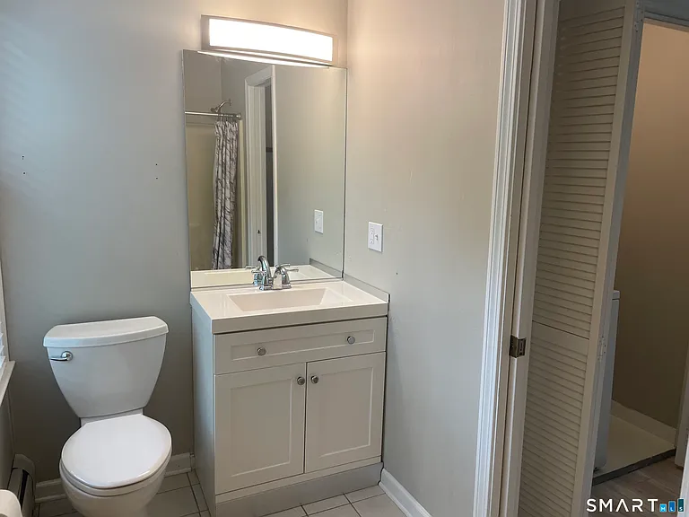 7 Terrace Pl #B — Photo 8
